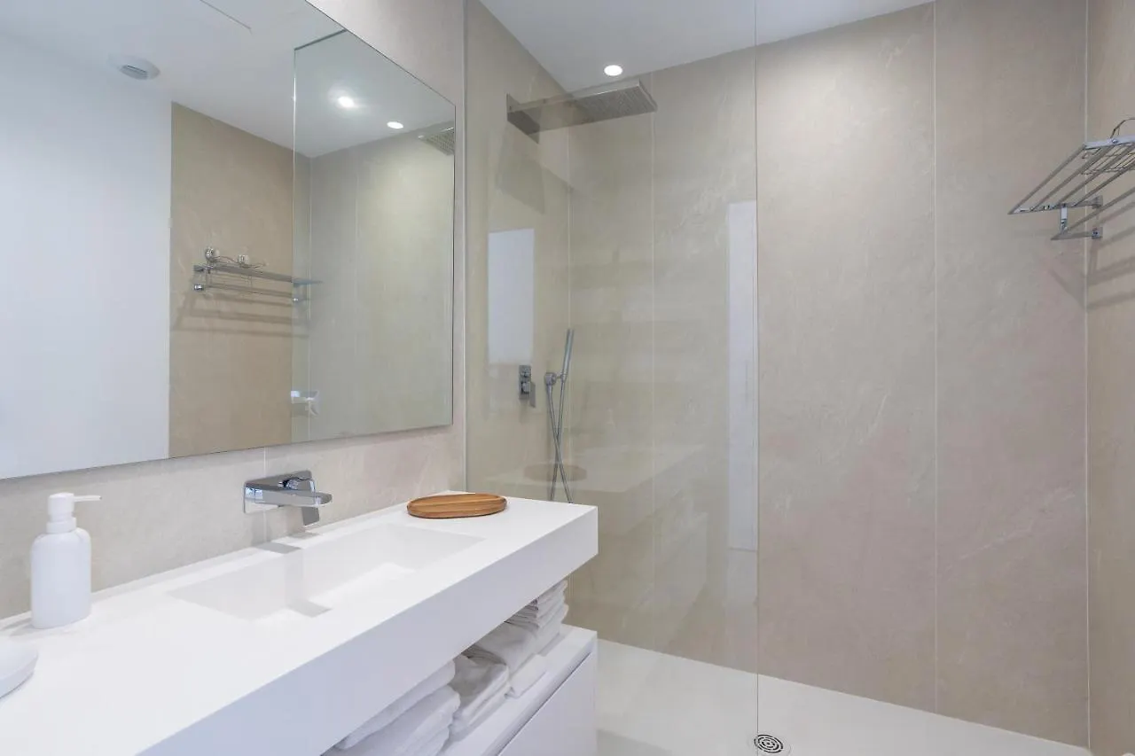 Aqualina 3 Bedrooms Benahavis 0*,  Spain